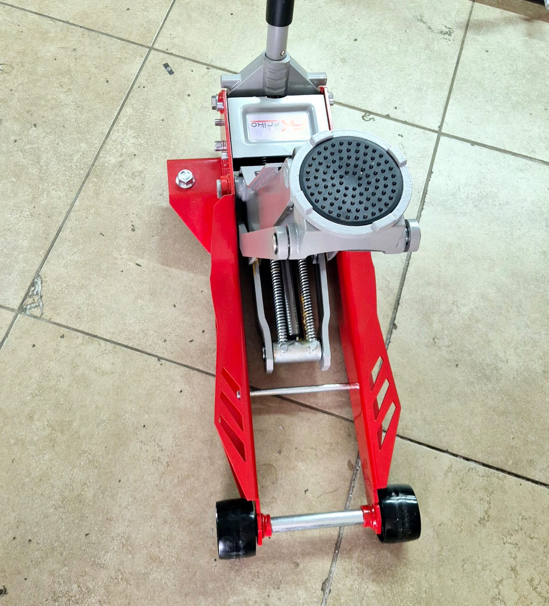 03e301bf-dc95-4870-ab23-28add0723b26 Çift Piston 5 Ton Düşük Profil Hidrolik Arabalı Kriko - 73A